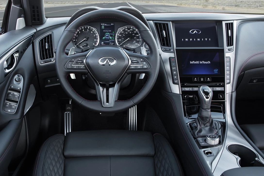 1595290-אינפיניטי Q50 הגיעה לארץ (3).jpg