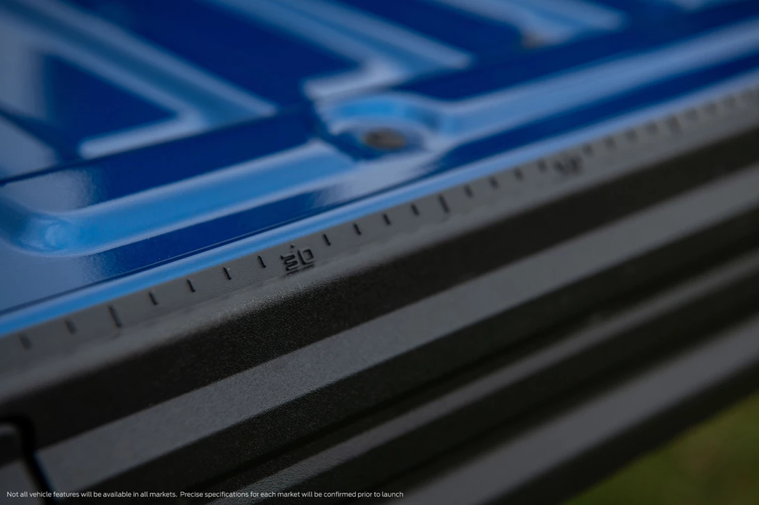 1653081-2022Ford_NextGenRanger_XLT_tailgateruler.jpg