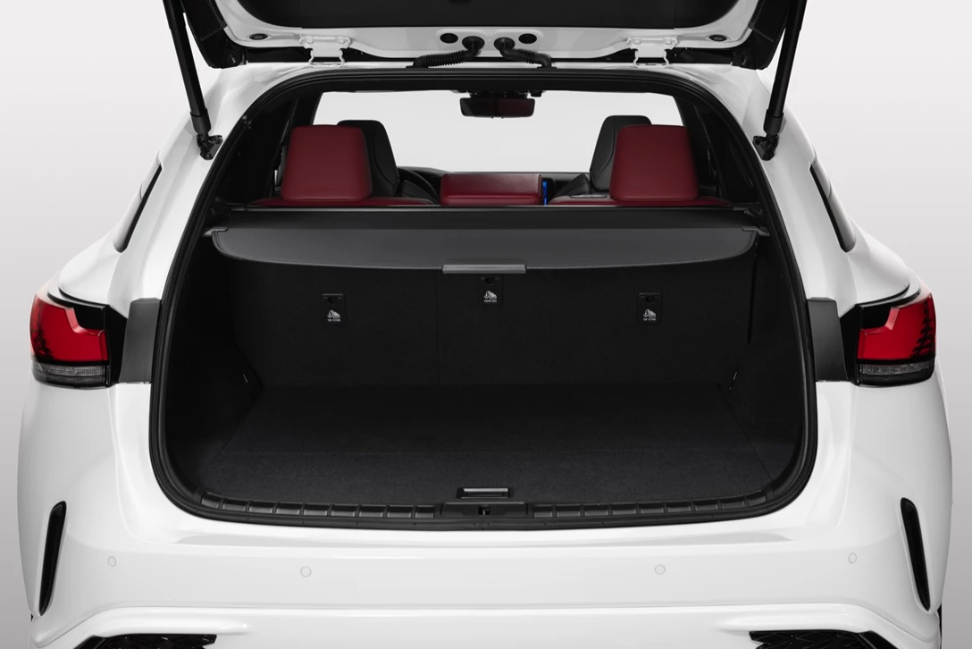 1661525-lexusrx500hfsportwhite-detail-trunk-a-v3.jpg