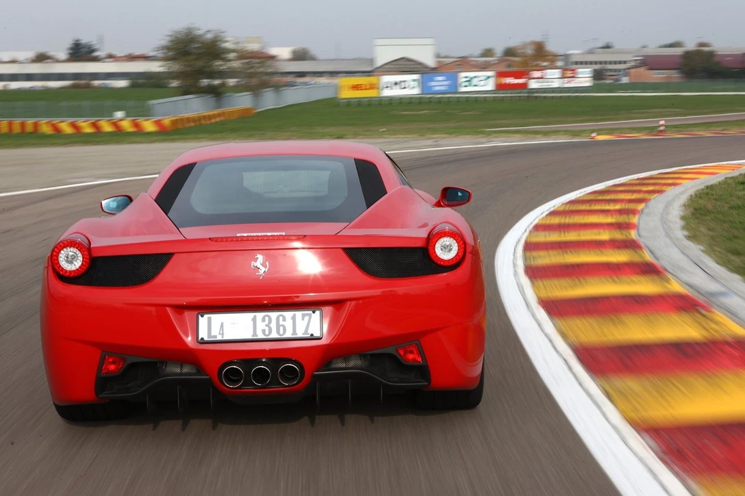 פרארי 458 איטליה