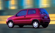 1606591-Suzuki-Ignis-2000-2004-02.jpg
