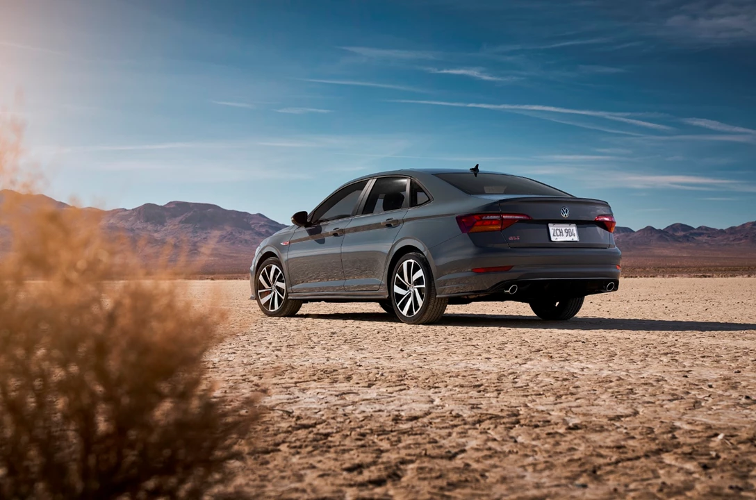 1611433-190106VW01-GLI-Static_0280.jpg