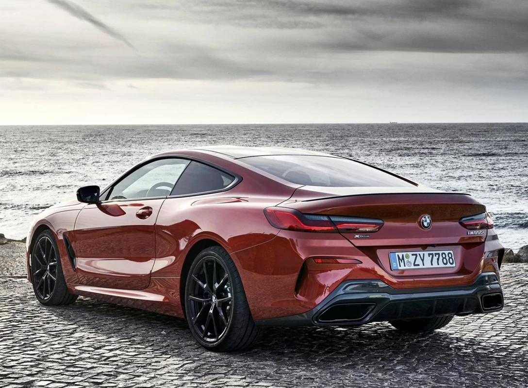 1609309-BMW-8-Series_Coupe-2019-02.jpg
