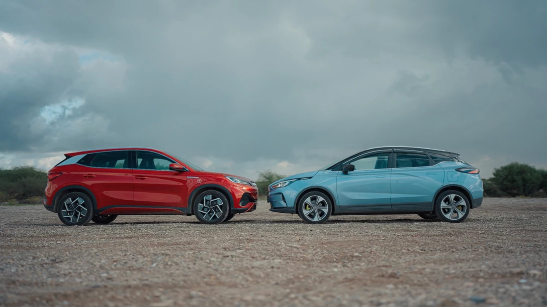 1673523-BYD ATTO 3 vs Geely Geometry C.01_35_40_21.Still087 copy.jpg