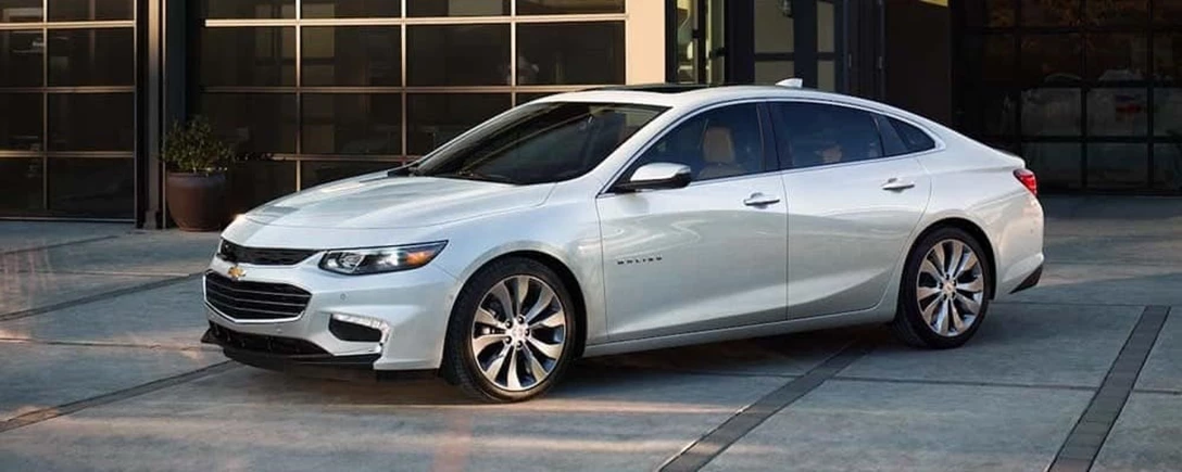 1649176-2018-Chevy-Malibu-White.jpg