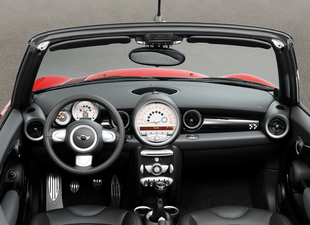 1660922-Mini-Cooper_S_Convertible-2015-09.jpg