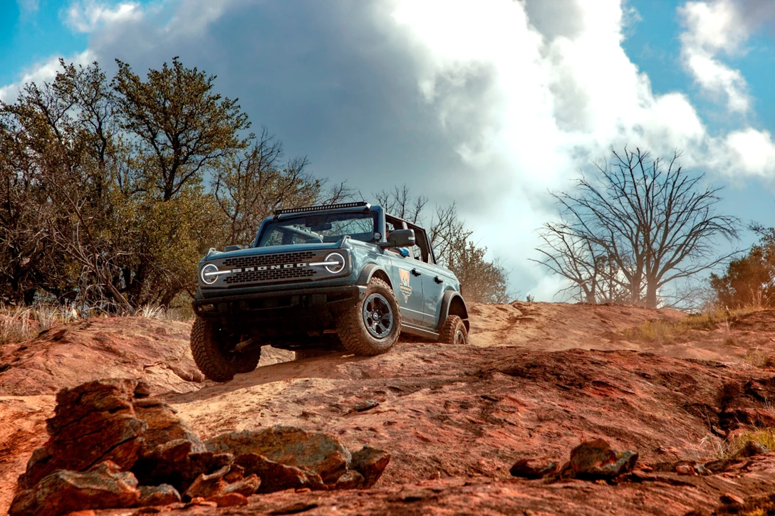 1663484-Bronco Off-Roadeo_16.jpg