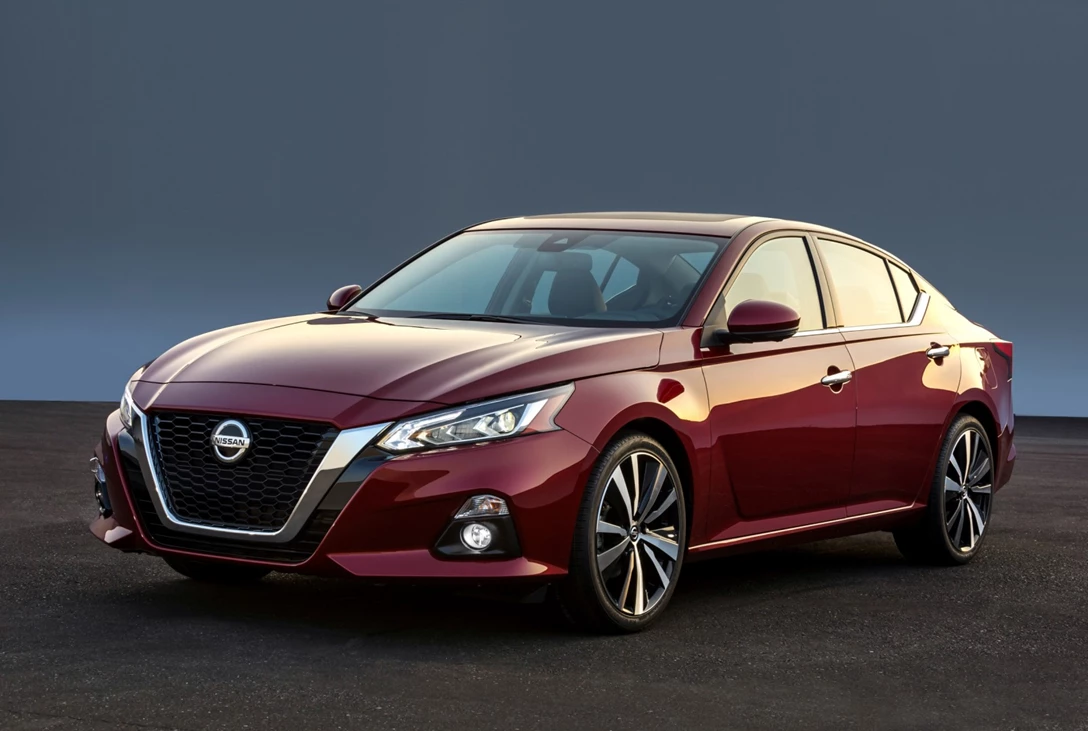 1593486-2019-Nissan-Altima-Photo-02.jpg