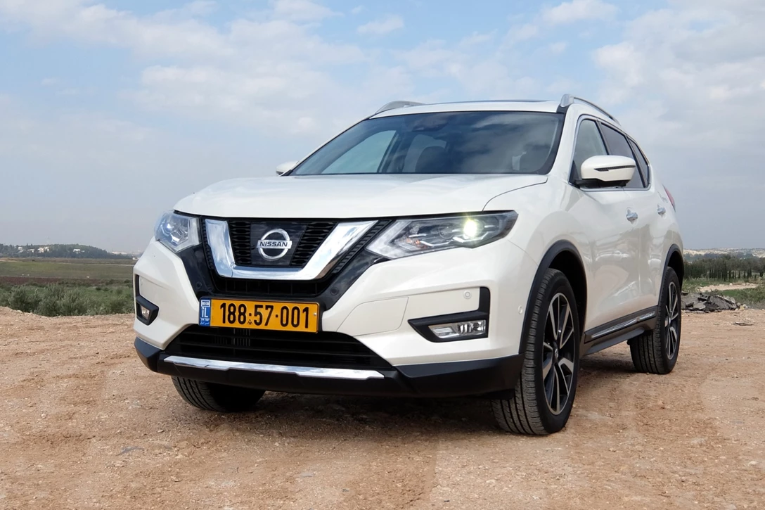 1600325-ניסאן אקס טרייל מתיחת פנים (2).JPG