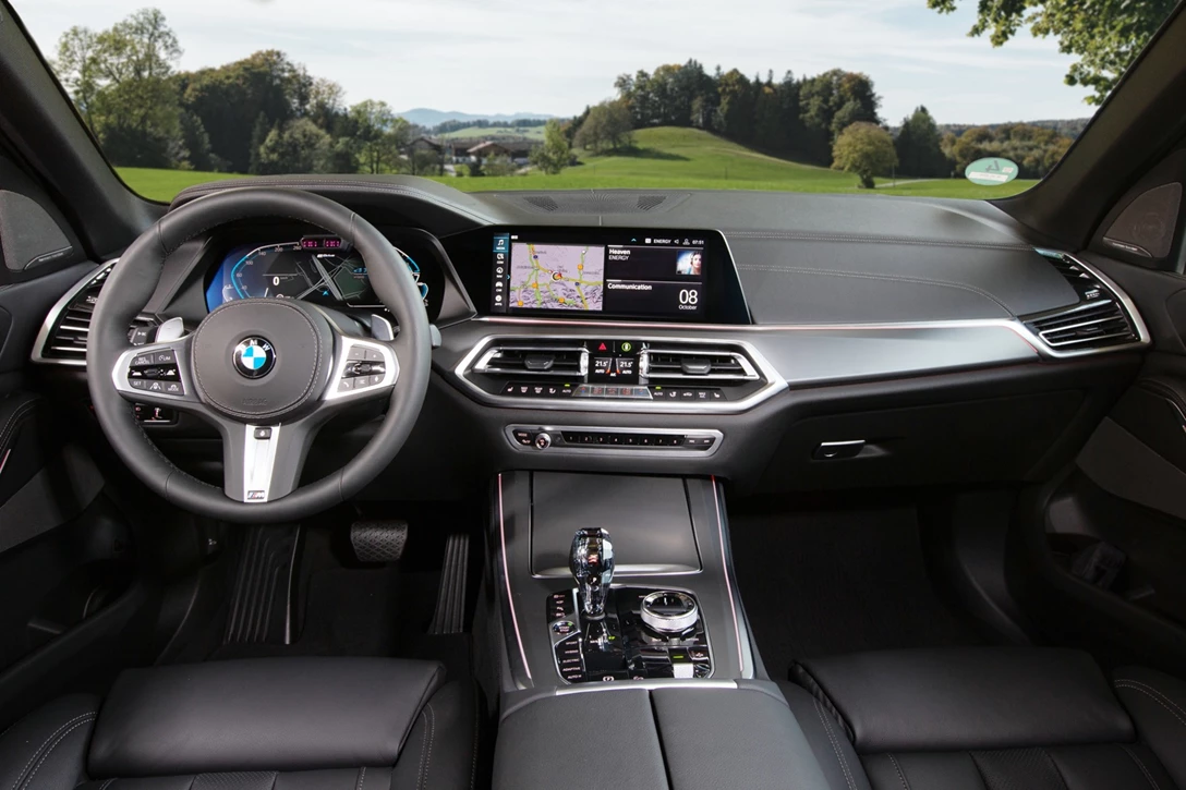 1631803-P90374994_highRes_the-new-bmw-x5-xdriv.jpg