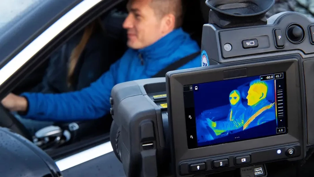 1675636-ZF Heat Belt_03 Smaller.jpg