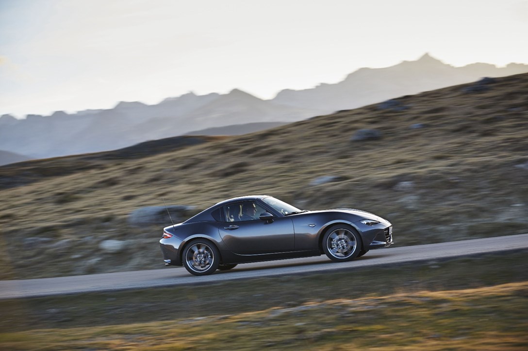 1596942-מאזדה MX-5 RF (27).jpeg