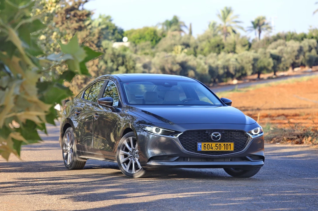 1622693-rotemi110919mazda3 (279).JPG