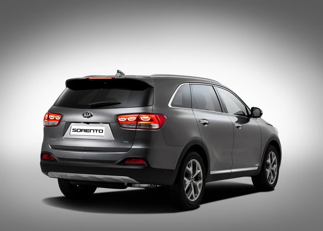 1645414-Kia-Sorento-2015-1600-0a.jpg