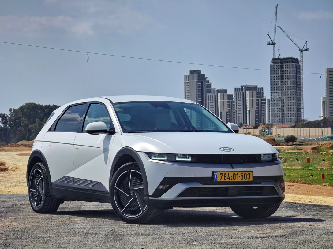 1707341-איוניק (3).jpg