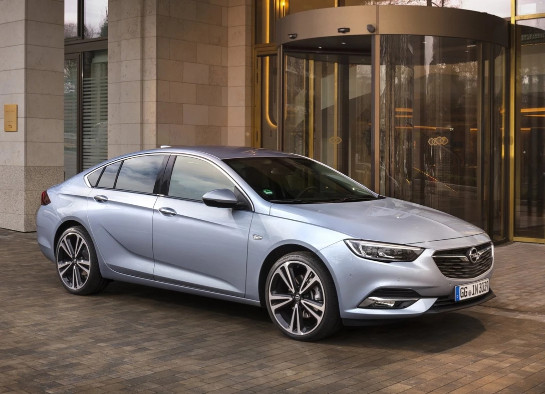 1649236-Opel-Insignia_Grand_Sport-2019-01.jpg