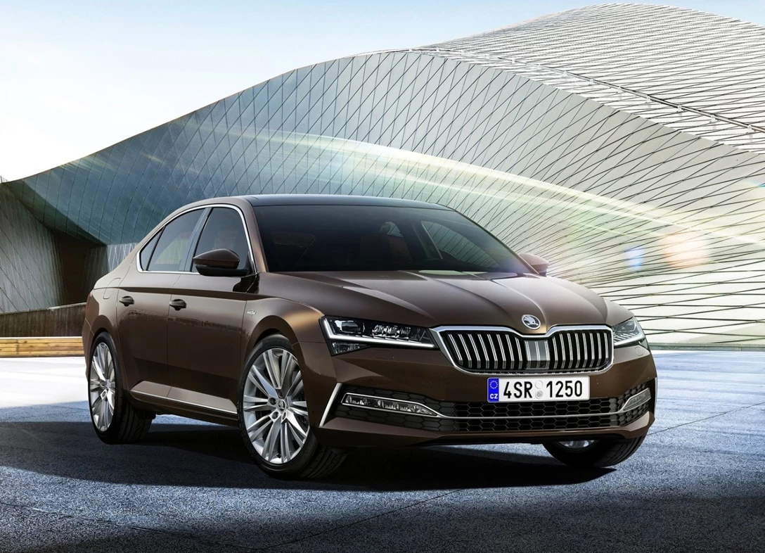 1639454-Skoda-Superb-2021-01.jpg