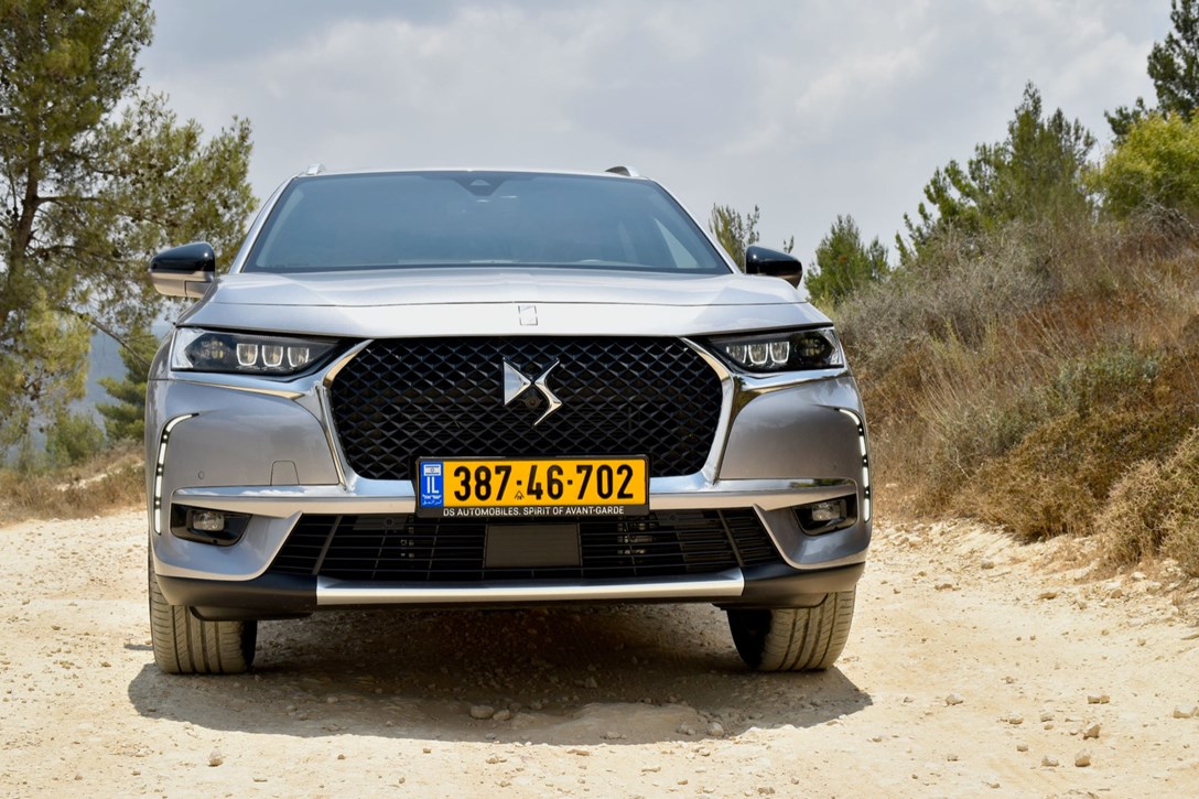 1650326-DS7PHEV - 12.jpeg