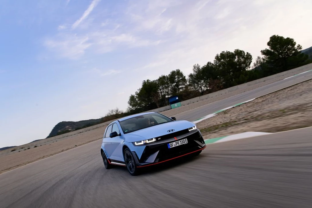 1694792-hyundai-ioniq-5-n-racetrack-0324-323_wid_1024_bfc_off.jpg