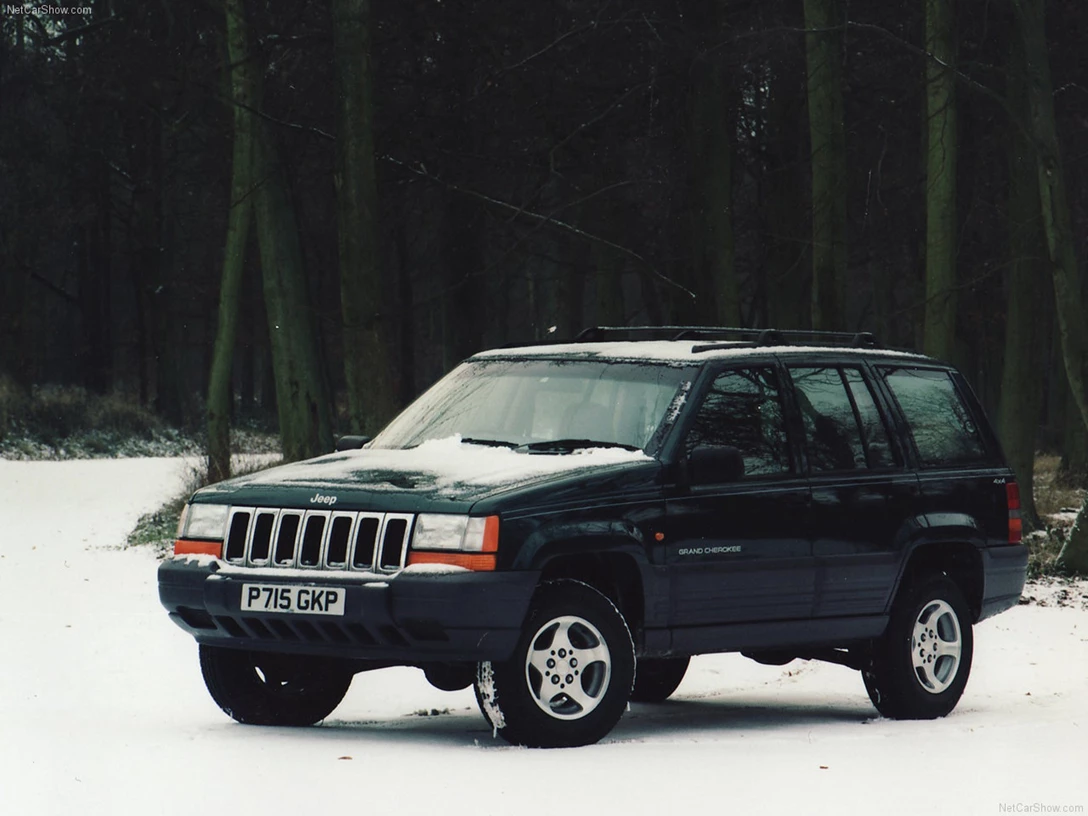1590132-Jeep-Grand_Cherokee_UK_Version 1.jpg