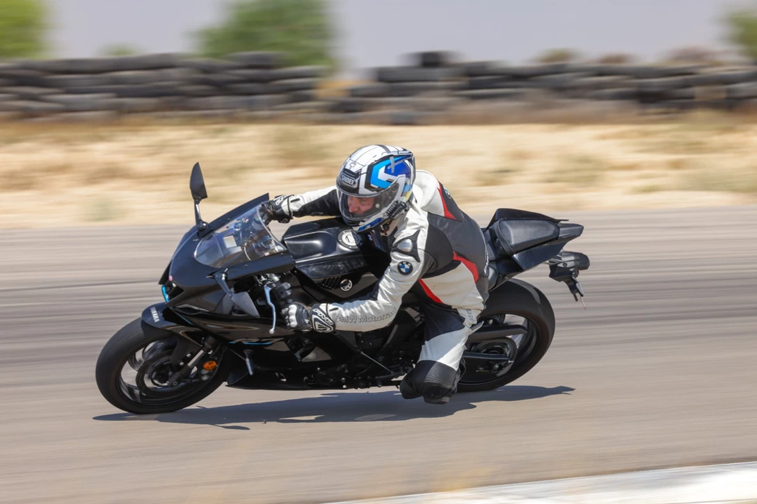 1671935-cushmaro r7 -014.jpg