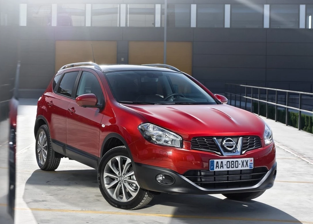 1644615-Nissan-Qashqai-2013-02.jpg