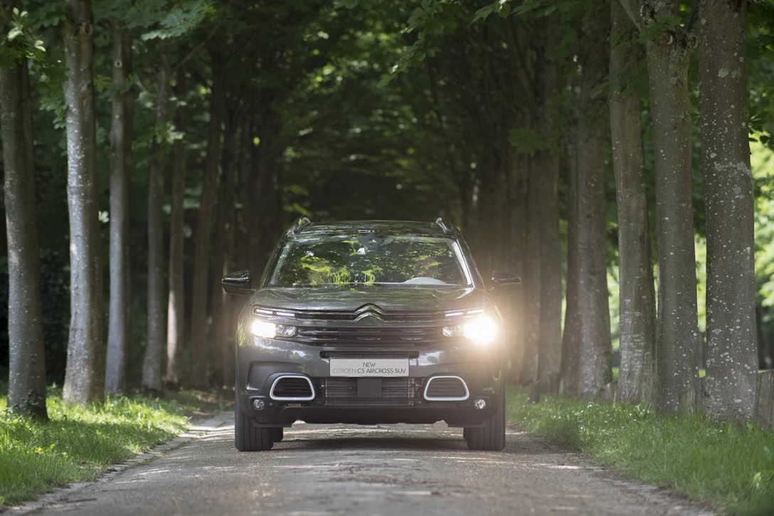 1596280-סיטרואן C5 איירקרוס השקה סטטית (7).jpg