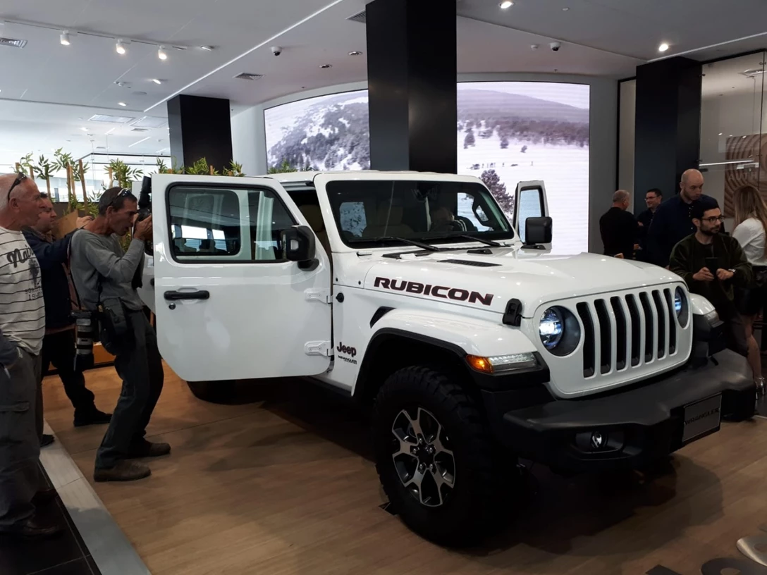 1608287-5-WhatsApp Image 2018-12-03 at 10.55.24.jpg