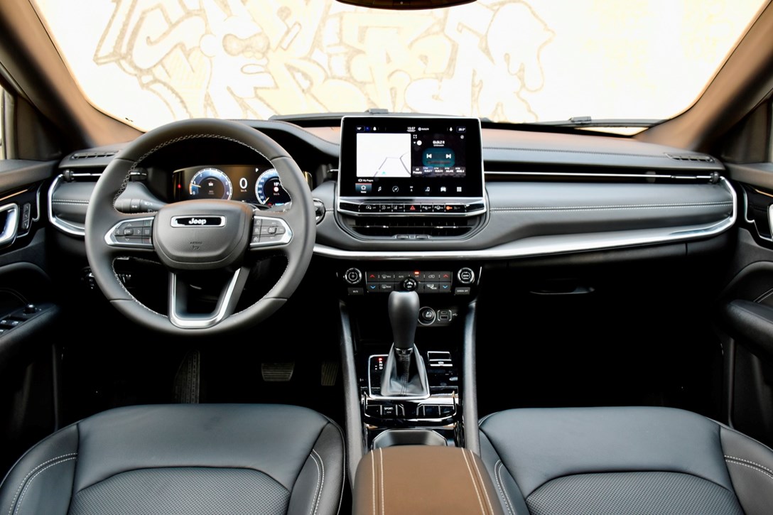 1659864-COMPASS - 11.jpeg