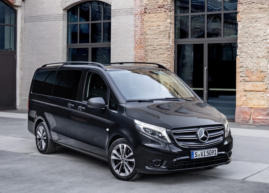 1656197-Mercedes-Vito-2022-01.jpg
