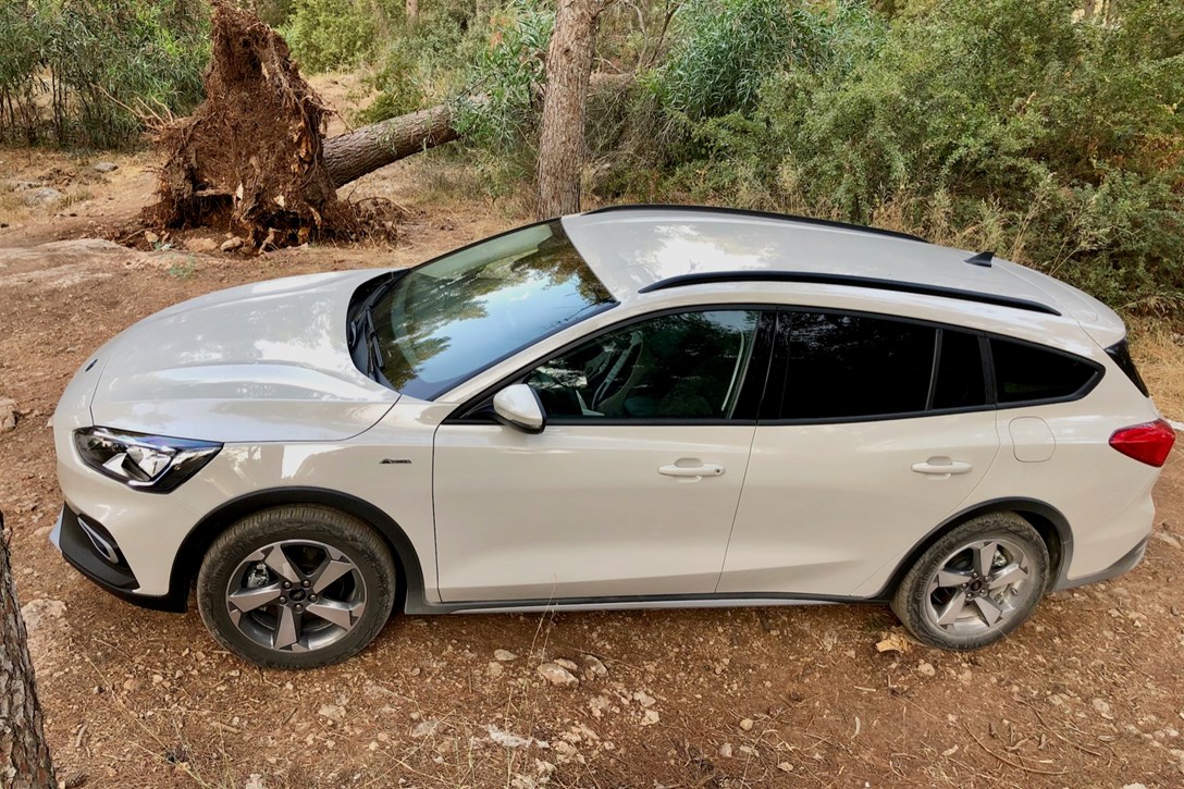 1637182-פורד פוקוס אקטיב טורר - 12.jpeg