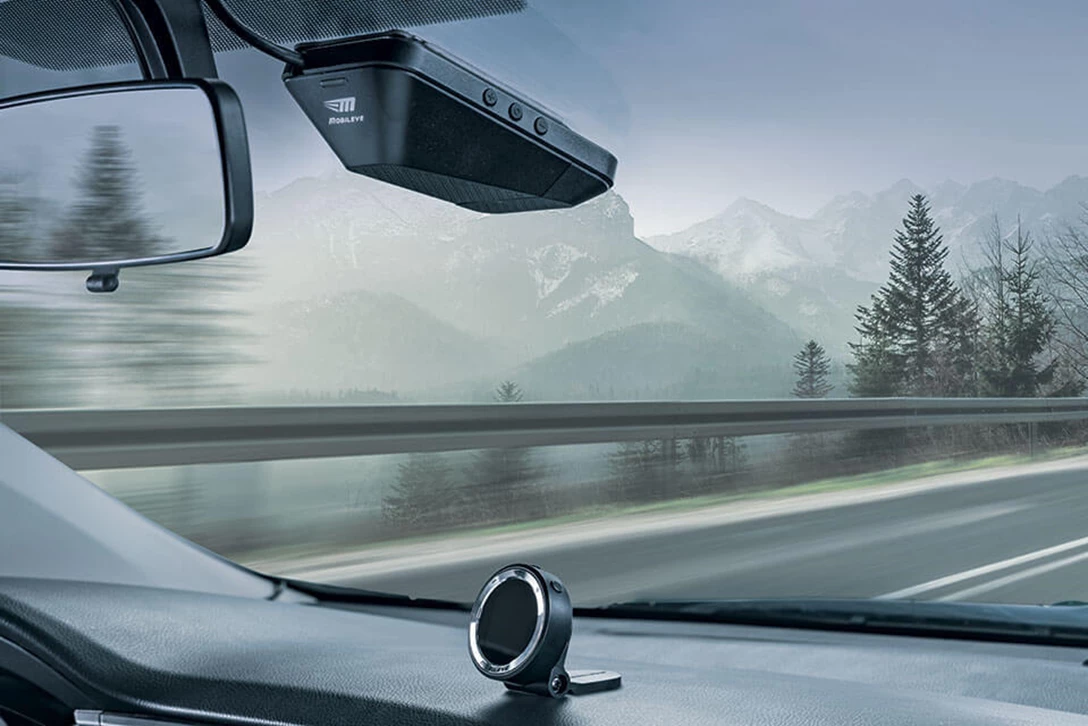 1593794-מערכות בטיחות מתקדמות איווקס מובילאיי מובון (5) .jpg