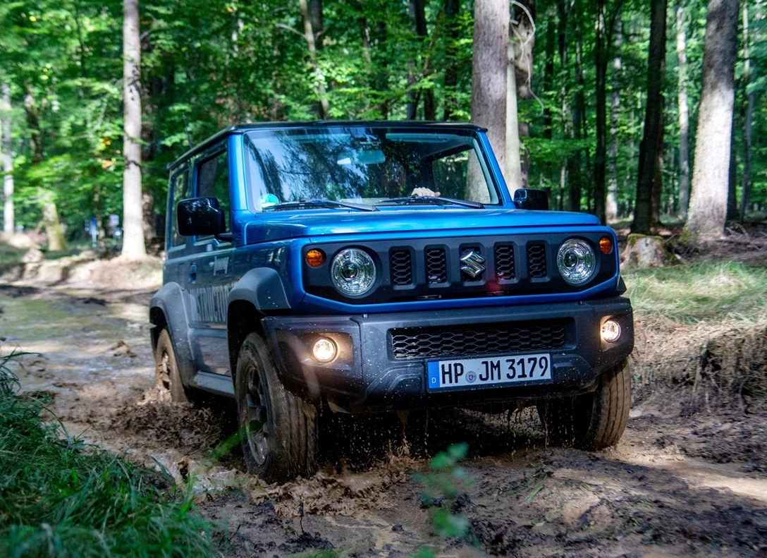 1654925-Suzuki-Jimny-2022-04.jpg