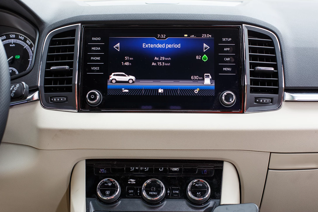 1597378-סקודה קארוק - מבחן דרכים (1.0 ל) (8).jpg