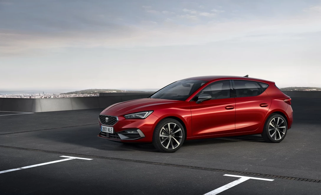 1629000-SEAT-launches-the-all-new-SEAT-Leon_02_HQ.jpg