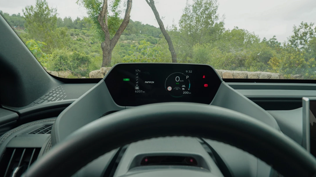 1681700-Hyundai IONIQ 5 vs Skoda Enyaq vs KIA EV6 vs TOYOTA BZ4X - 2023.00_30_17_24.Still094 copy.jpg