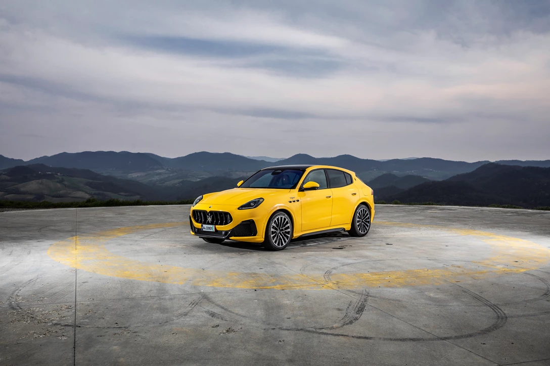 1665697-19312-MaseratiGrecaleTrofeoGialloCorse.jpg