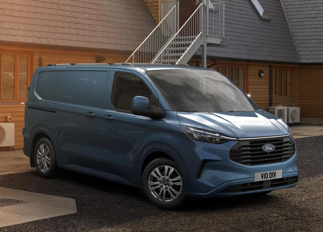 1694148-Ford-Transit-Custom-2024-01.jpg