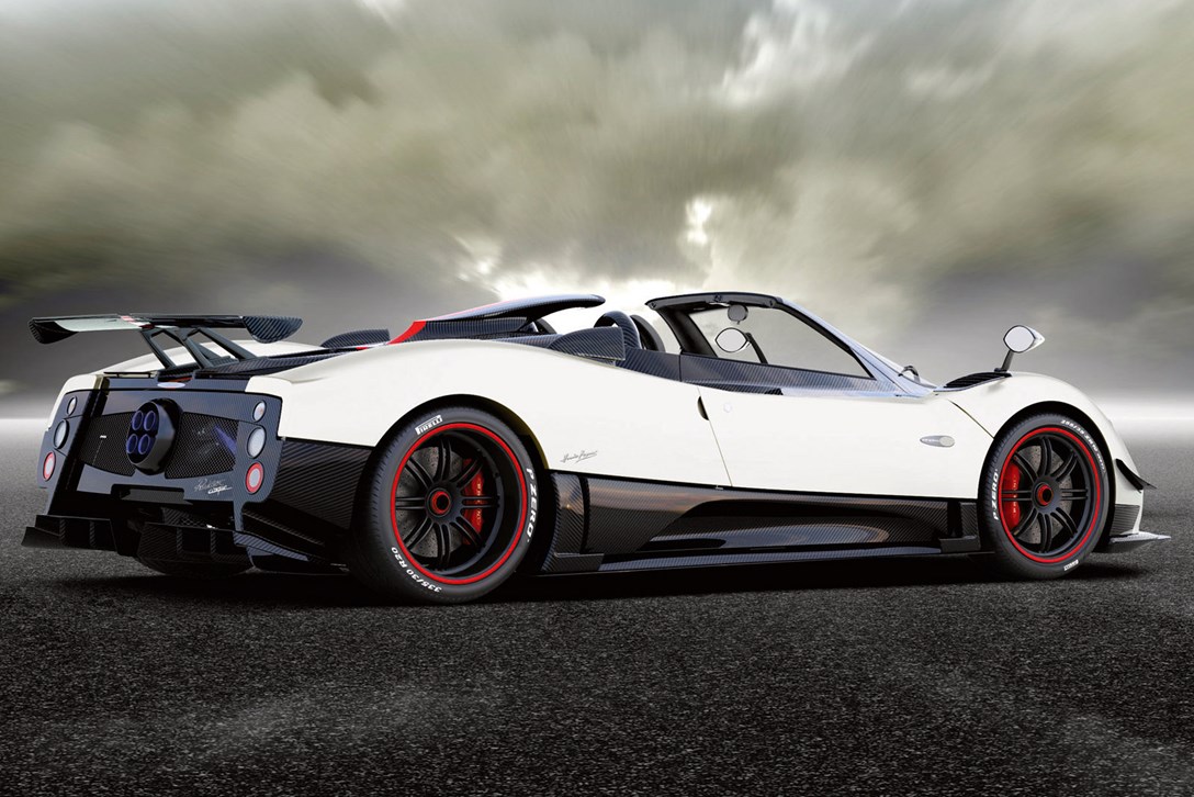 1641970-פאגאני - 10.jpeg