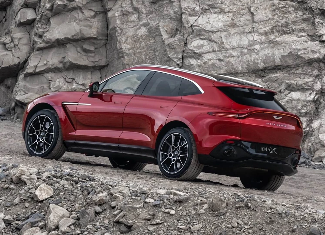 1625880-Aston_Martin-DBX-2021-02.jpg