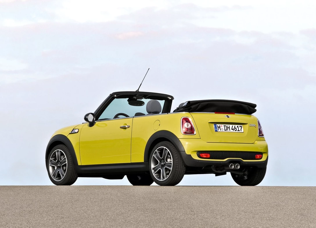 1660917-Mini-Cooper_S_Convertible-2014-03.jpg