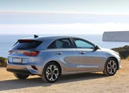 1640840-Kia-Ceed-2021-02.jpg