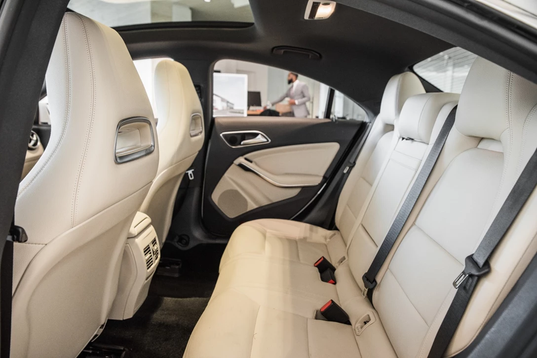 1646994-Used-2018-Mercedes-Benz-CLA-CLA-250 (2).jpg