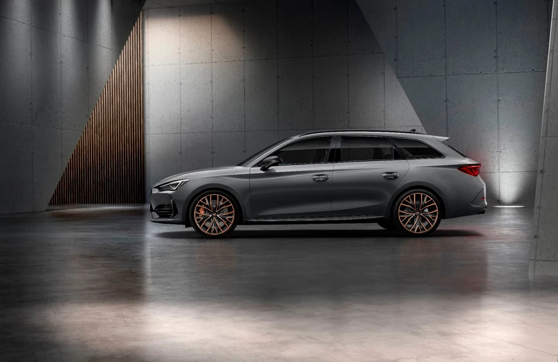 1630535-CUPRA_SP_PHEV_03_HQ.jpg