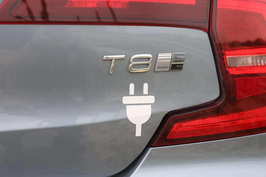 1597039-וולוו S90 T8 מבחן דרכים (3).jpg