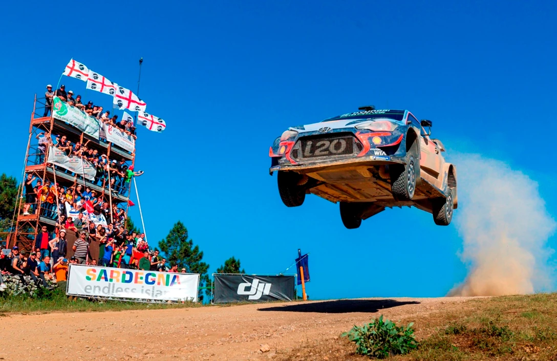 1597007-Hyundai WRC Italia Rally (Photo3).jpg