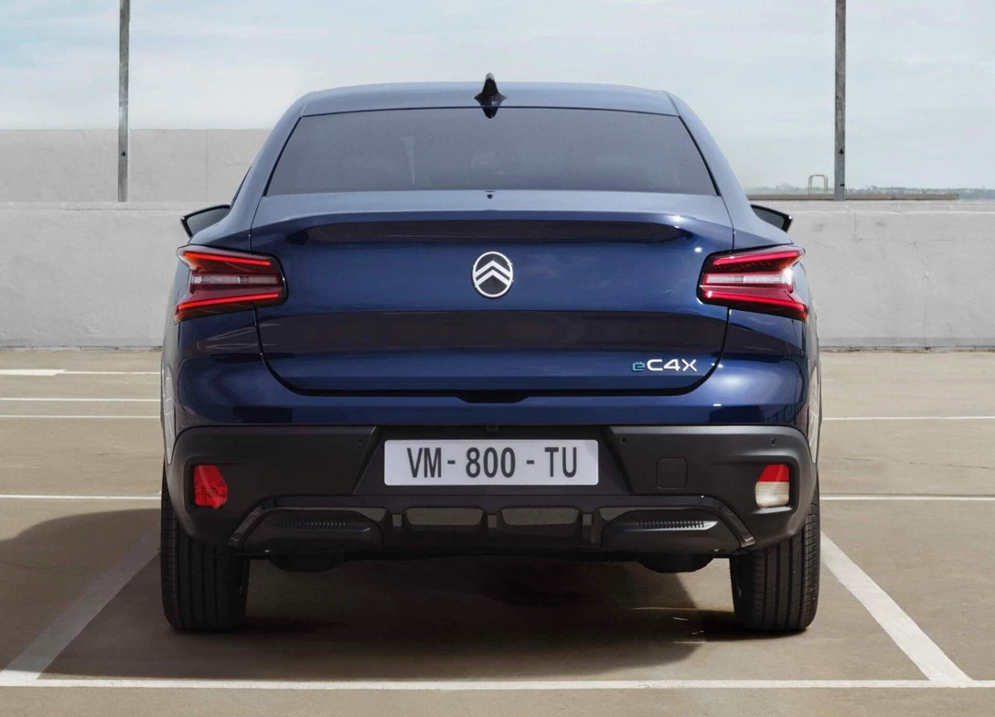 1707802-Citroen-C4_X-2025-03.jpg