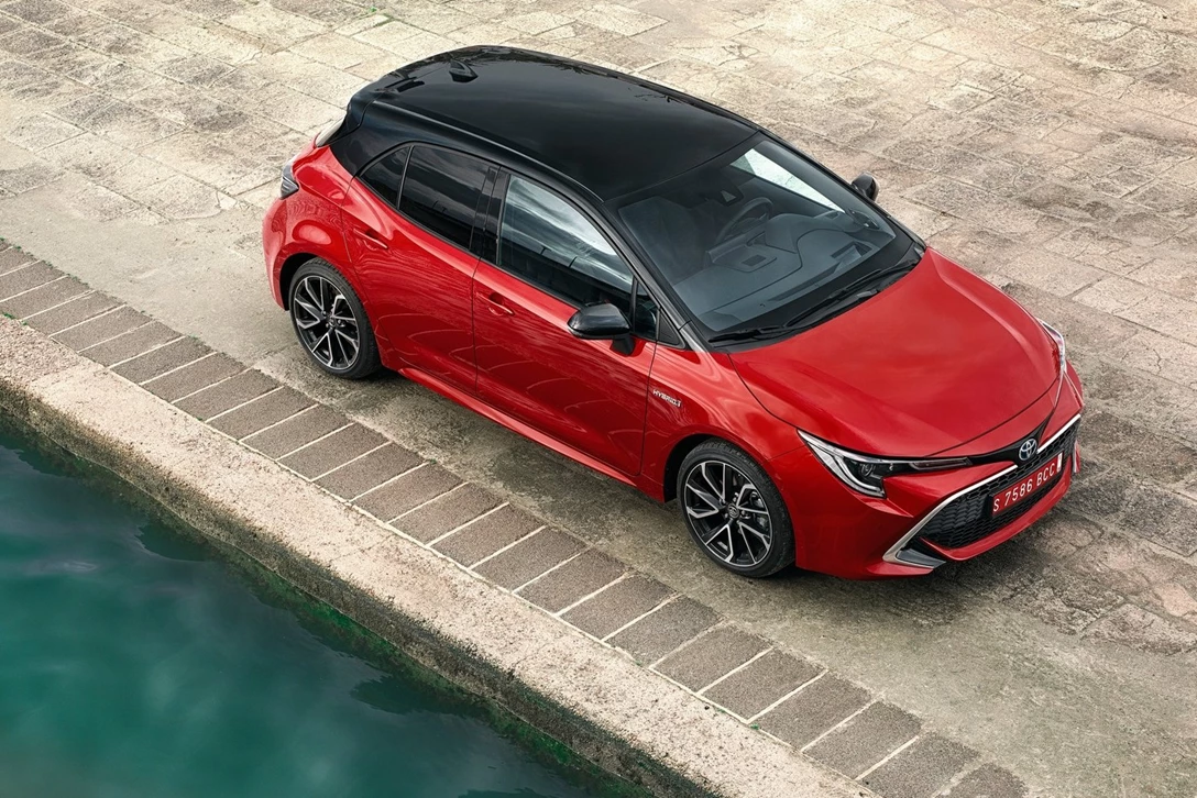 1613977-טויוטה קורולה האצ'בק קורולה סטיישן  (3).jpg