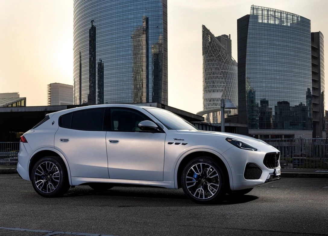 1709694-Maserati-Grecale-2025 (2).jpg