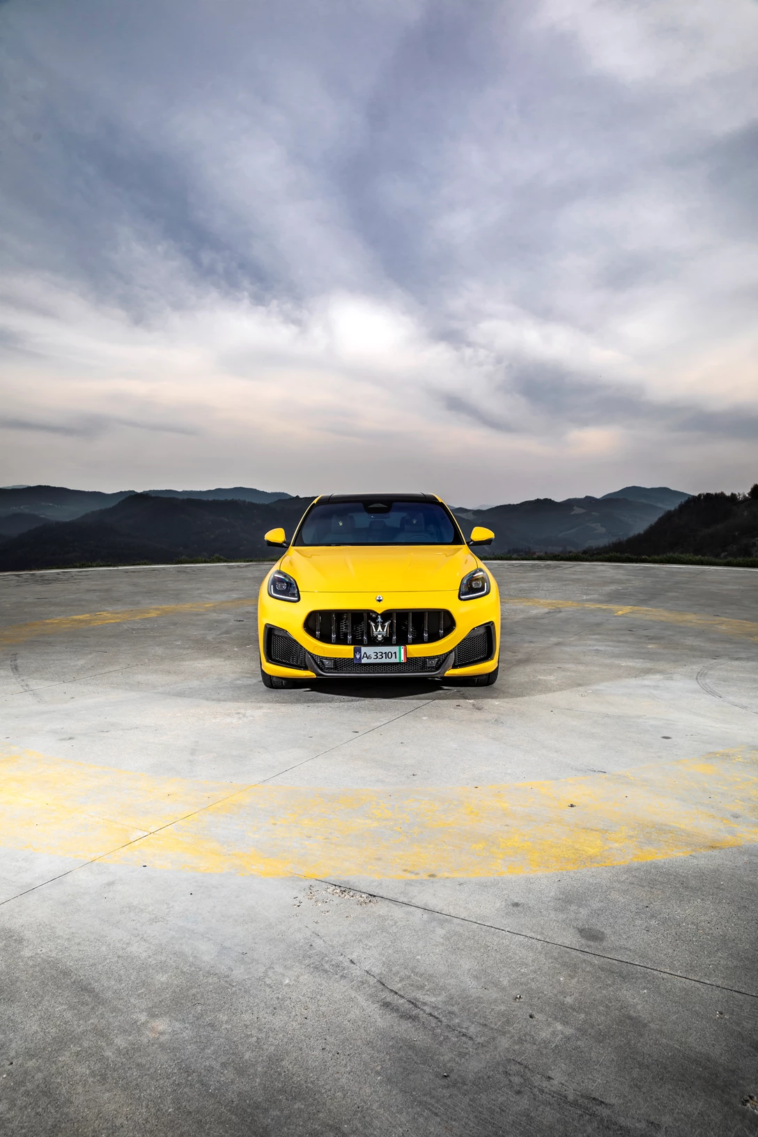 1665706-19321-MaseratiGrecaleTrofeoGialloCorse.jpg